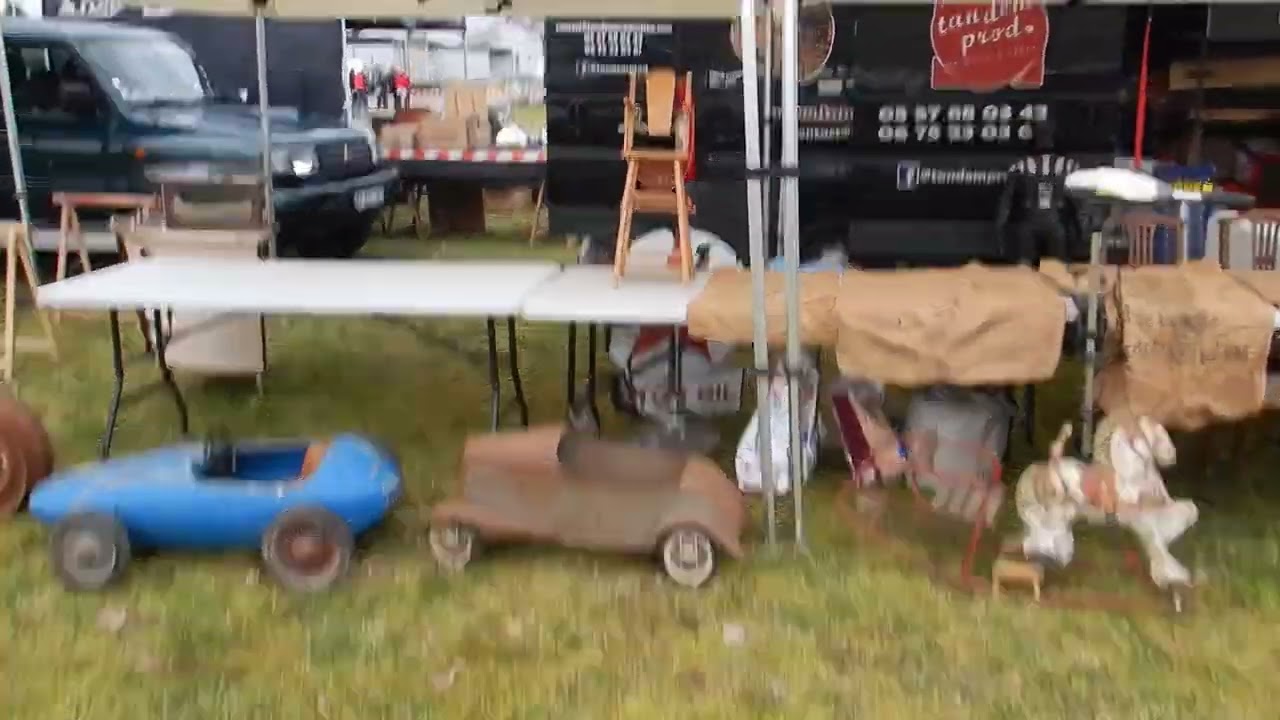 Bourse d'échange autos- motos-vélos -tracteurs de Bergerac.